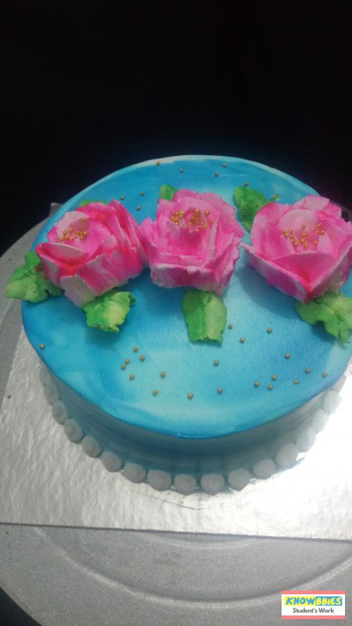 Online Course in Amravati For Birthday Cakes + Fondant Cake : Baking & Icing Video Course (Pre-recorded) in Hindi