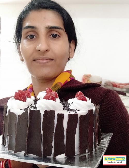 Online Course in Susner agar malwa For Birthday Cakes + Fondant Cake : Baking & Icing Video Course (Pre-recorded) in Hindi