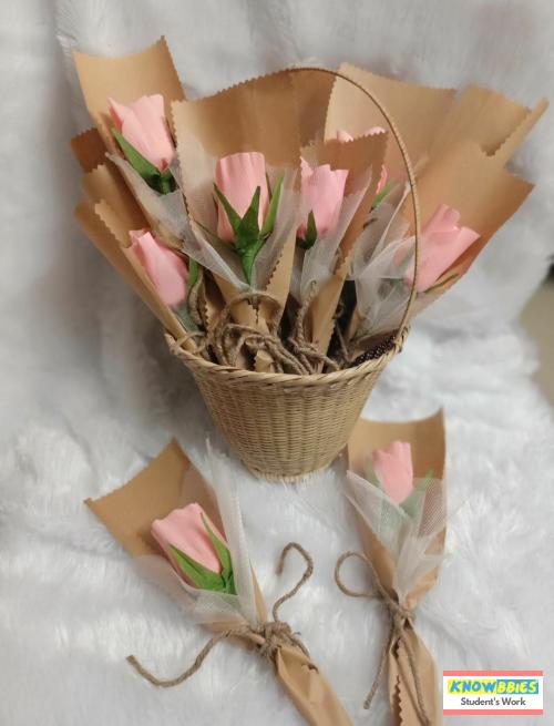 Online Course in Nagpur For Paper Flower Chocolate Bouquet Making Video Course (Pre-Recorded) in Hindi