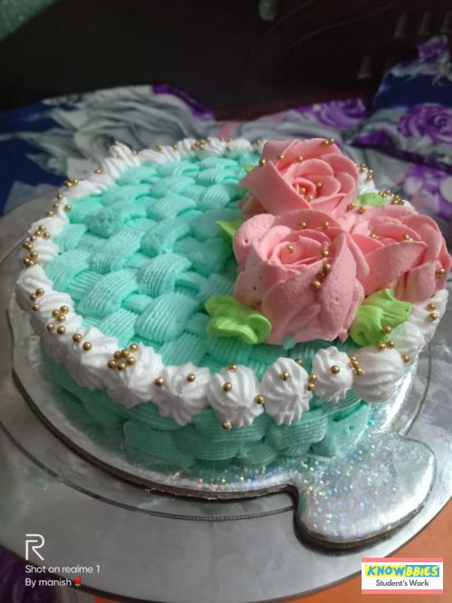 Online Course in Agra For Birthday Cakes + Fondant Cake : Baking & Icing Video Course (Pre-recorded) in Hindi