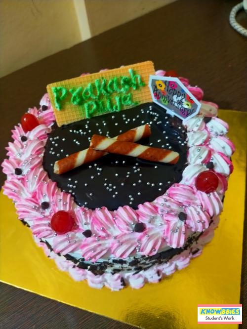 Online Course in  For Birthday Cakes + Fondant Cake : Baking & Icing Video Course (Pre-recorded) in Hindi